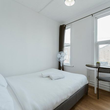 Manor House Great Rooms To Stay Лондон Экстерьер фото